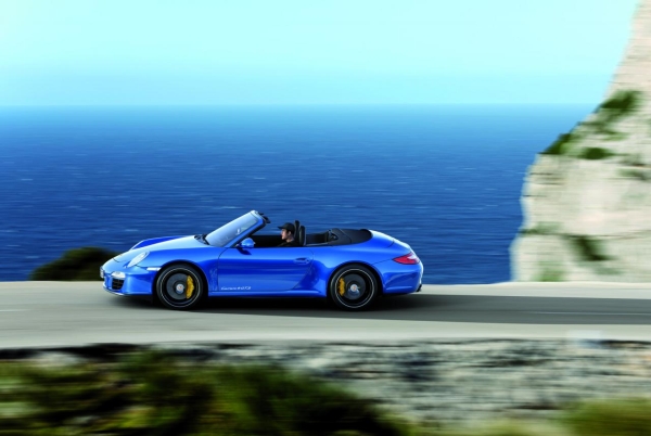 Porsche911Carrera4SGTSr3