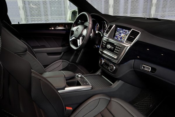 2012 Mercedes-Benz ML63 AMG